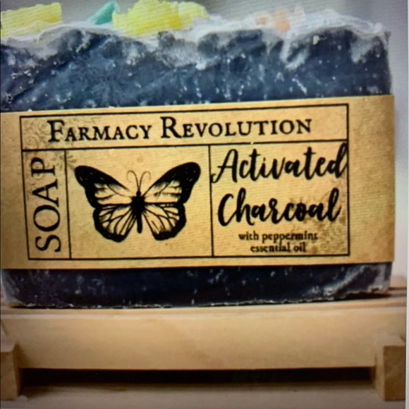 Brand New!!  Natural & Organic Candle & Soaps Gift Set - Picture 4 of 7